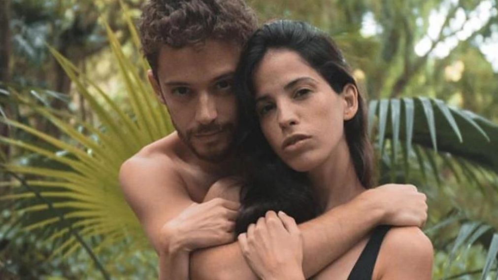 Los artistas habrían finalizado su romance.