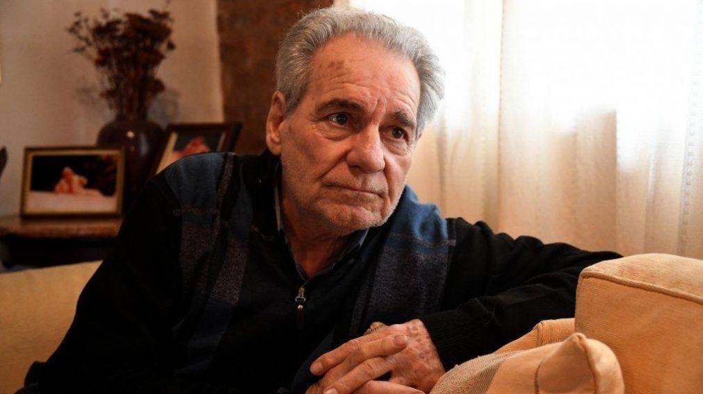 El actor de 77 a�os fue internado por un accidente dom�stico.