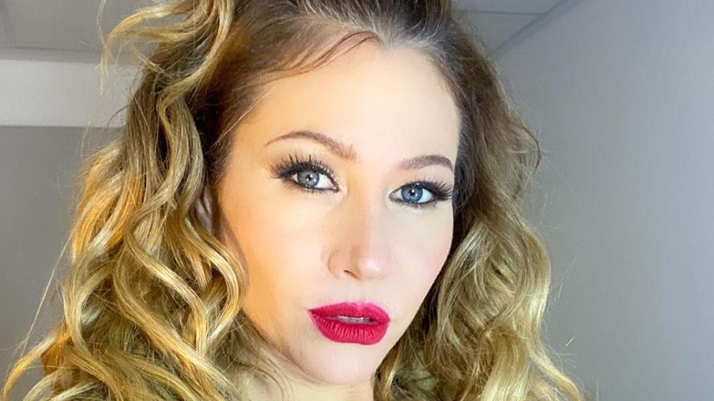La bailarina deslumbró con sus sensuales movimientos.