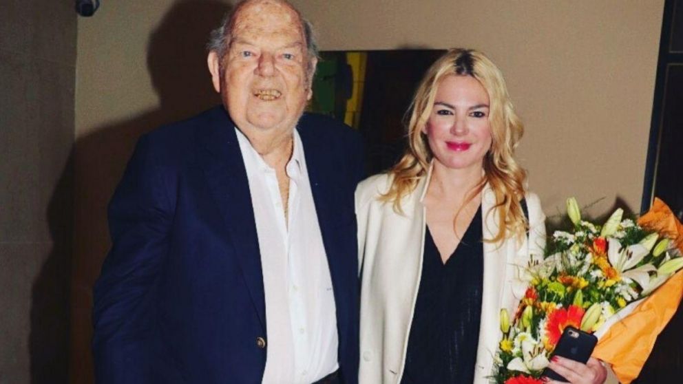 Se quebró al hablar del empresario fallecido.