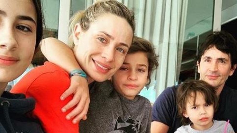 Sebastián Estevanez festejó la primavera junto a su familia.