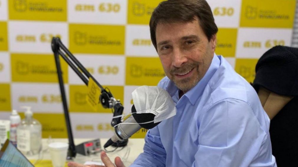 A EDUARDO LE COSTÓ MÁS DE UN MES SUPERAR LA ENFERMEDAD.