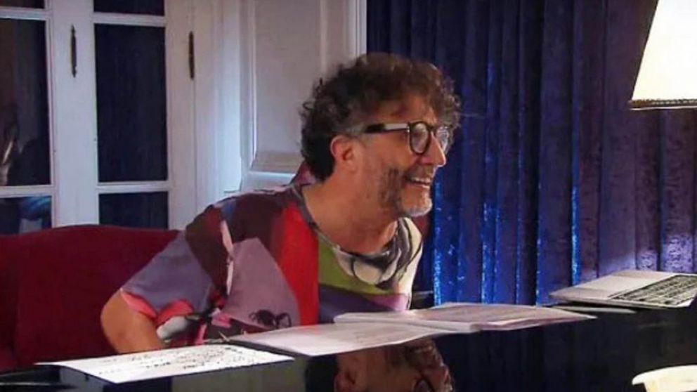 EN MAYO HIZO UN RECITAL GRATUITO DESDE SU CASA Y PREPARA OTRO, SIN FECHA.