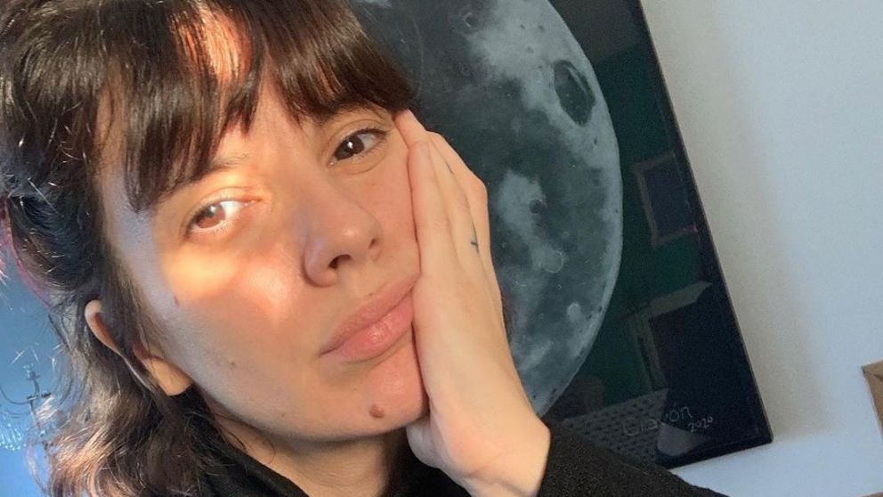 Hace seis meses que no ve a su padre.