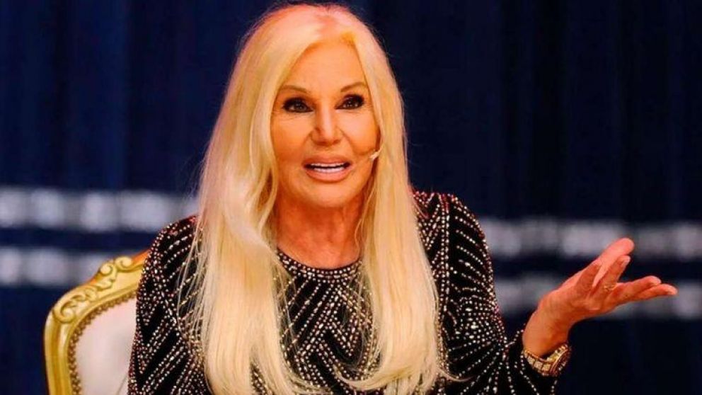 Enamorada de sus mascotas.