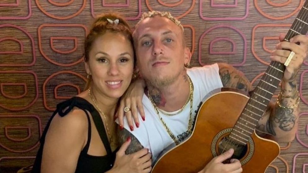 Celebran su amor a pura sensualidad.