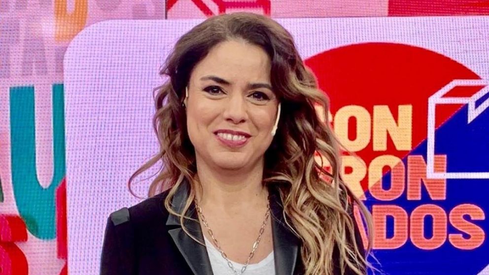 La periodista fue agredida durante una entrevista.