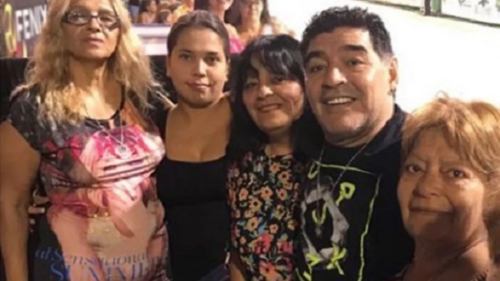 Escándalo con la familia Maradona.