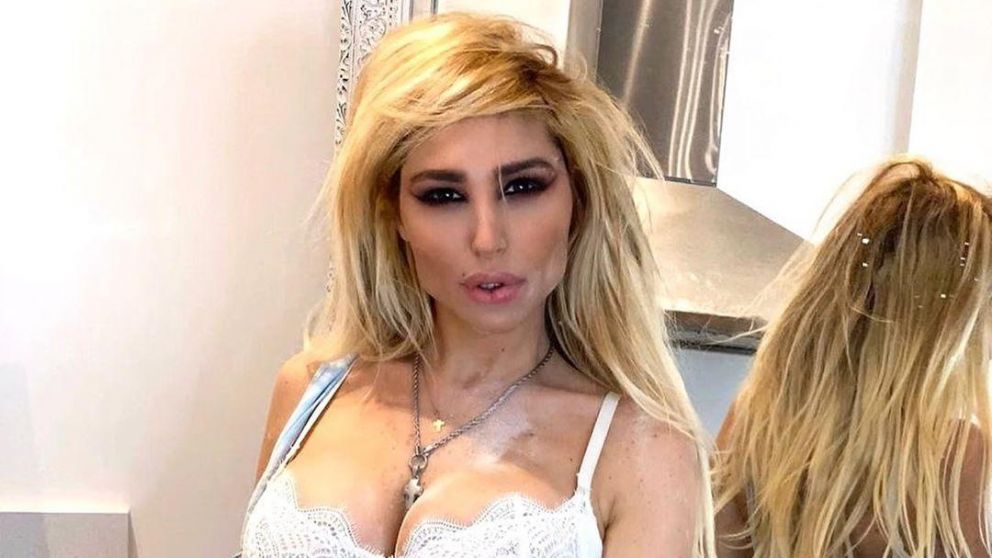 Emocionada, agradeció el insólito gesto.