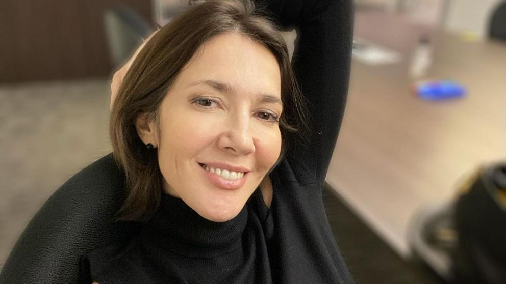 La conductora sorprendió con su habilidad en las redes.