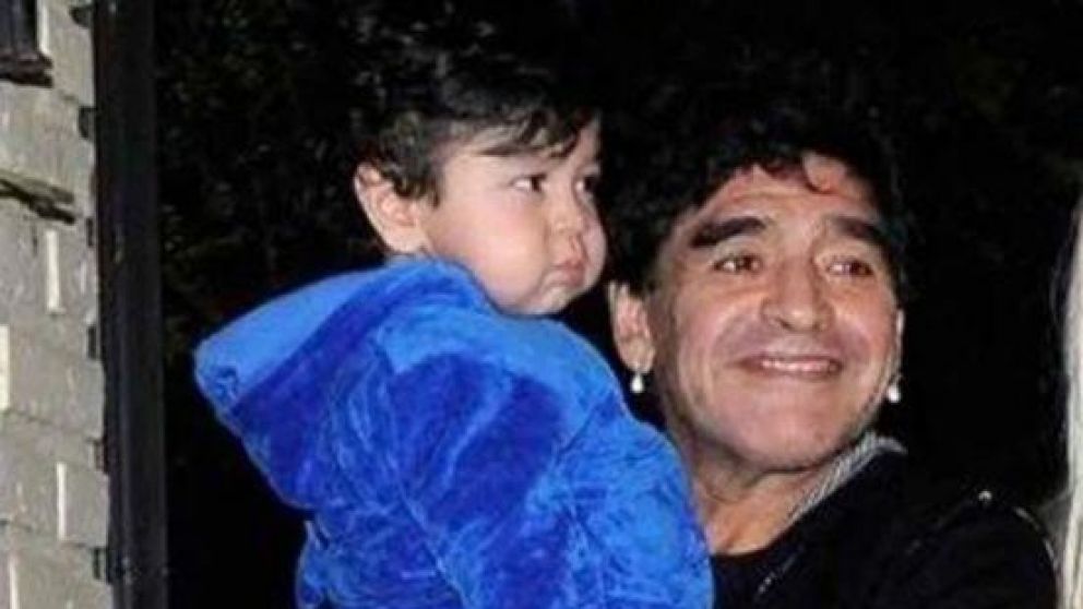 El Diez volvió a ver a su hijo.