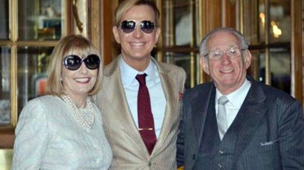 Oros tiempos, en que la familia posaba y sonreía, ahora se sabe que el papá de Jorge dejó muchas propiedades.