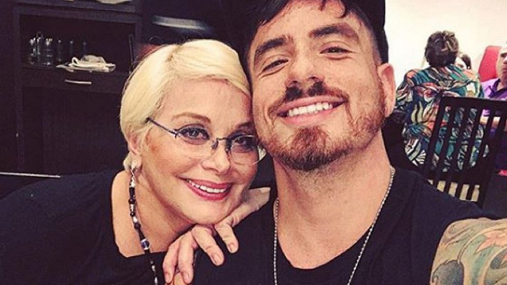 Madre e hijo, más unidos que nunca.