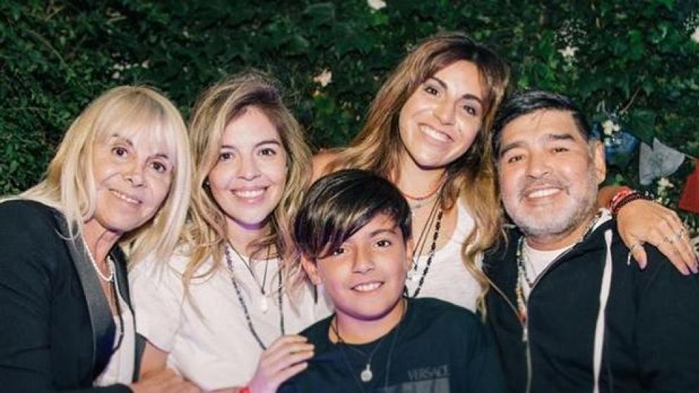 El reencuentro de los Maradona.
