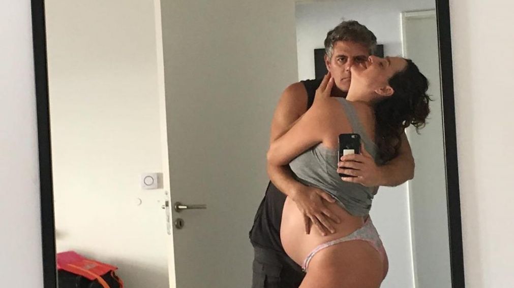 El actor y su pareja recibieron a la pequeña Miel.