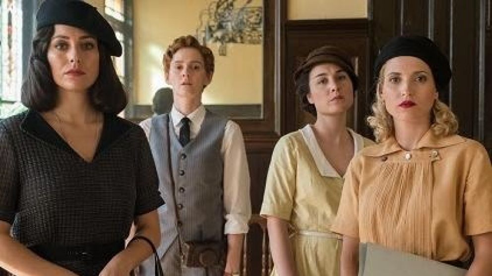 El final está dividido en dos partes.