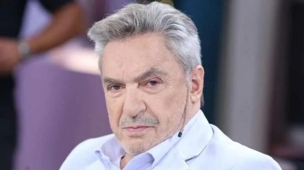 Sof�a habr�a difundido el romance y Antonio se enardeci�.