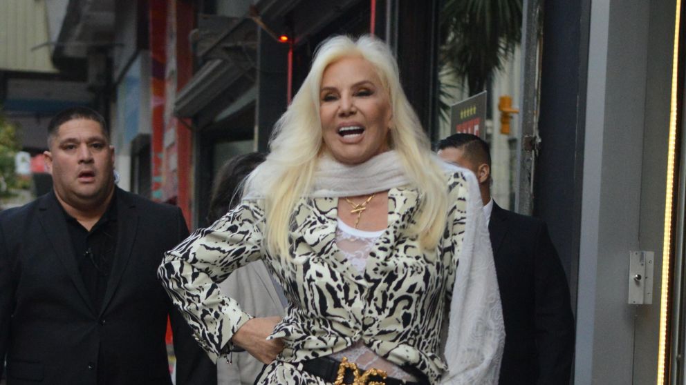 Un día muy movido para la diva de los teléfonos. (Pablo Villán/Crónica)