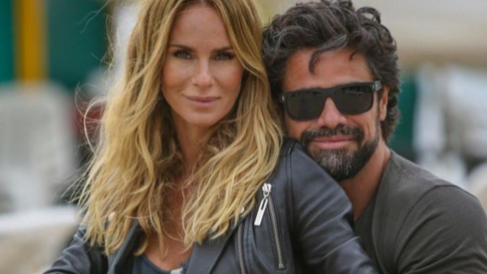 Las románticas postales de Sabrina y Luciano en Mar del Plata.