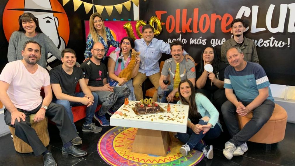 ¡Folklore Club cumple 100 programas al aire!