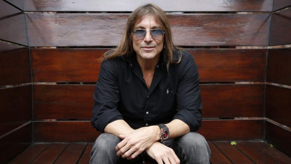 Claudio Paul Caniggia, muy feliz junto a su nieta.