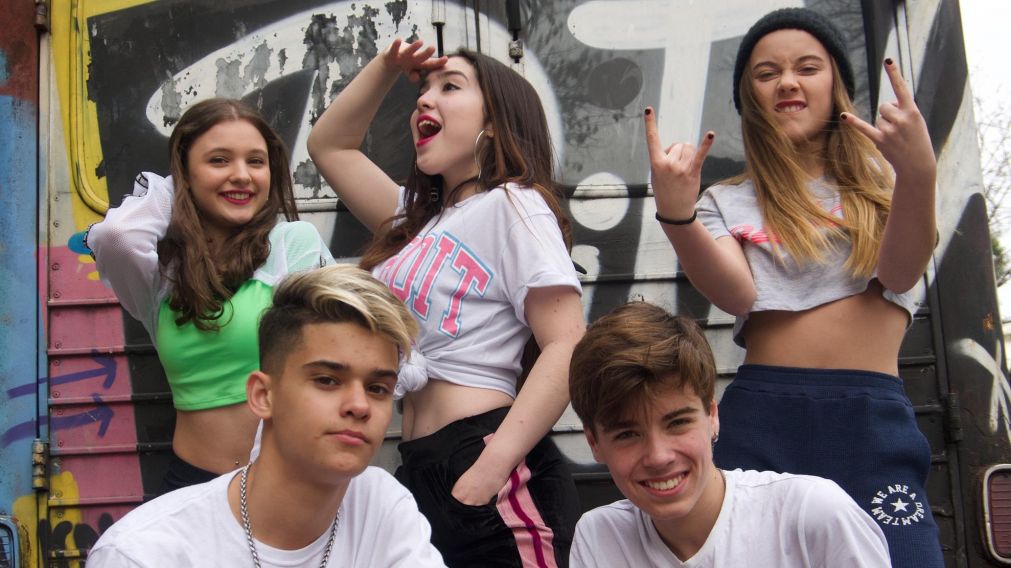 "Twi5ter", una banda juvenil s�per talentosa.