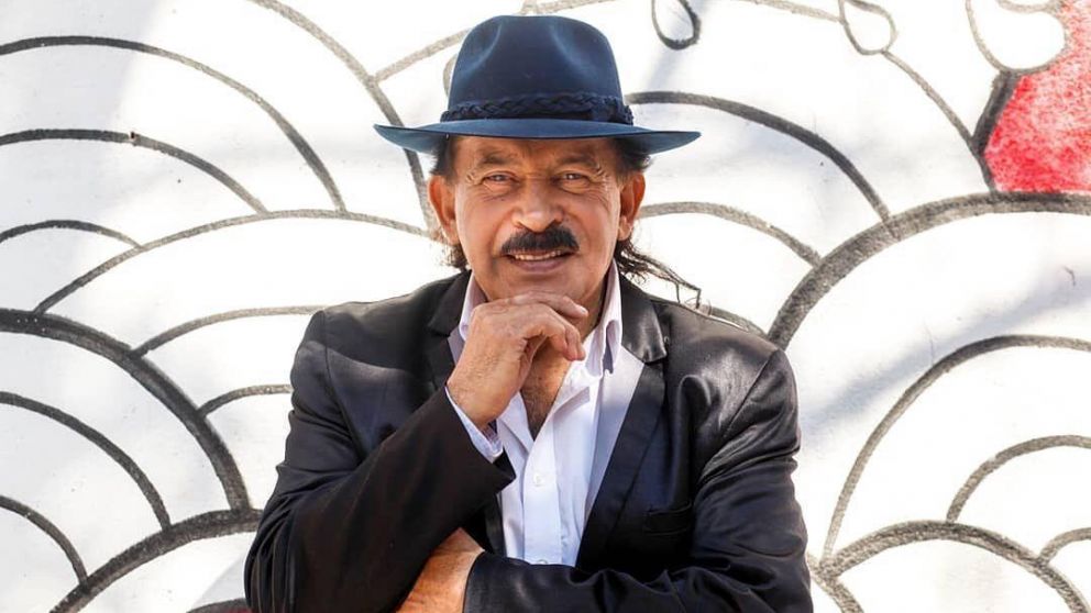 Antonio Ríos festeja sus 30 años de carrera musical con una mega gira por todo el país.