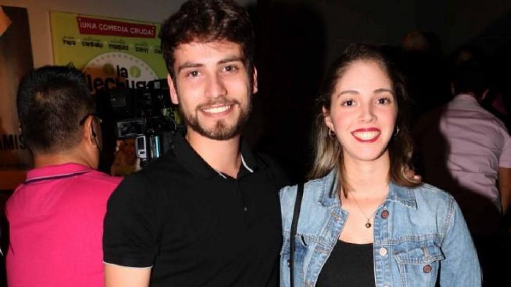 Albert Baró le comentó una foto hot a su ex novia.