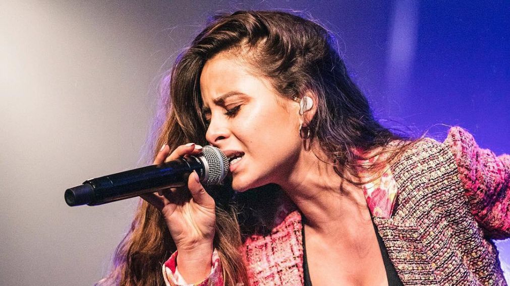 Cami, la artista chilena que la rompe con su música y talento.
