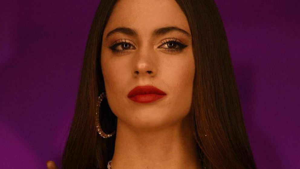 Impactante cambio de look de Tini Stoessel