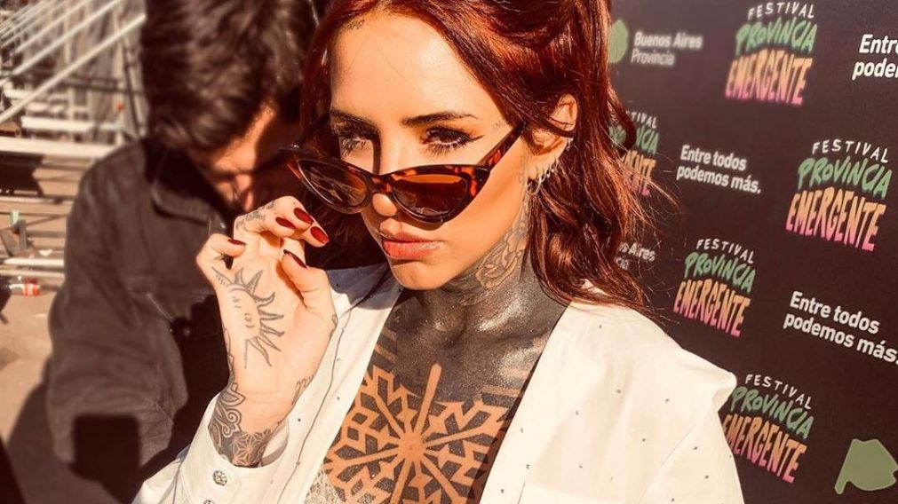 La reacci�n de Cande Tinelli cuando le preguntaron si se tatu� la vagina. 