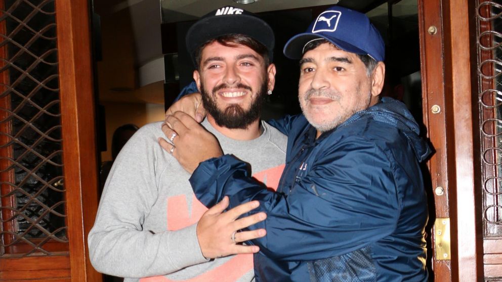Diego Maradona Jr confirmó que espera una nena.