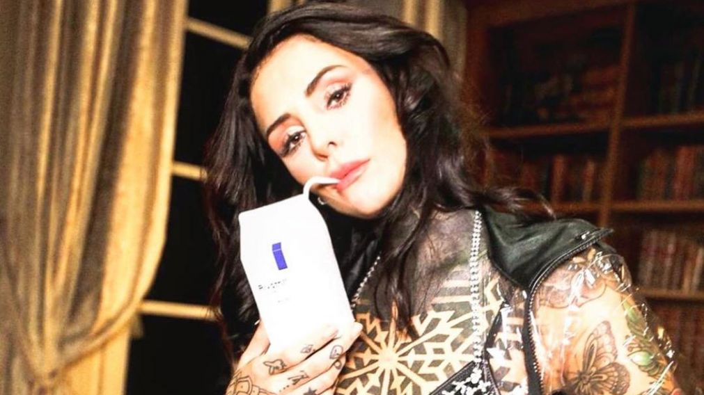 �Candelaria Tinelli cambi� su look y parece otra!