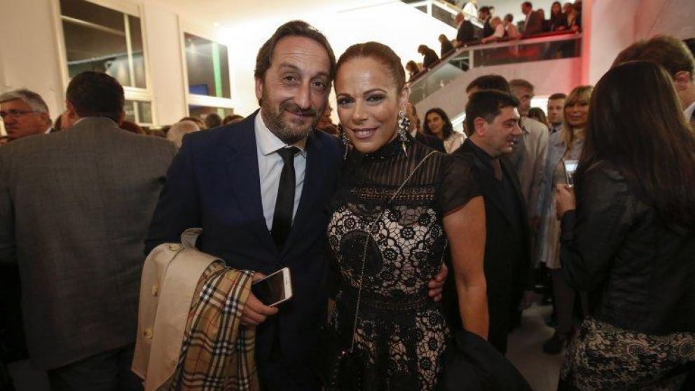 Iliana Calabró le hizo frente a los rumores de crisis con su pareja.