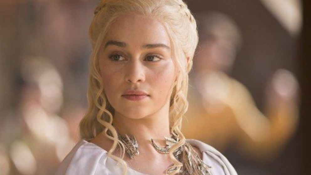 Una fan llamó a su bebé como el personaje de Emilia Clarke en "GOT".