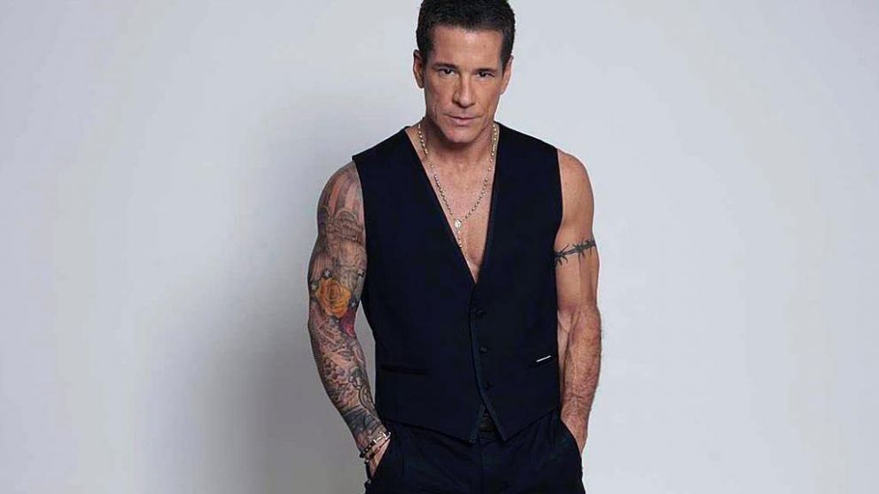 La atrevida postal del actor.