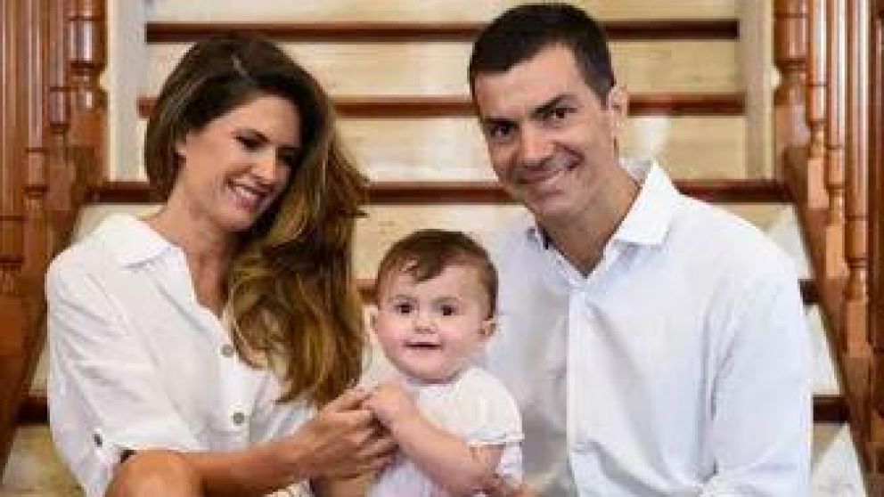 La actriz compartió fotos con su familia en Salta