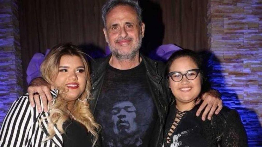 La guerra continúa entre las hermanas