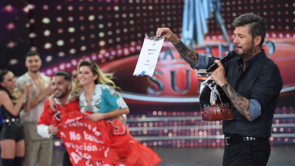 El momento en el que María del Cerro ganó la votación.