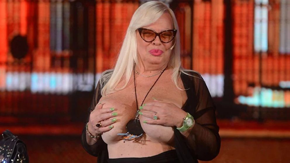La nude de la medi�tica. 