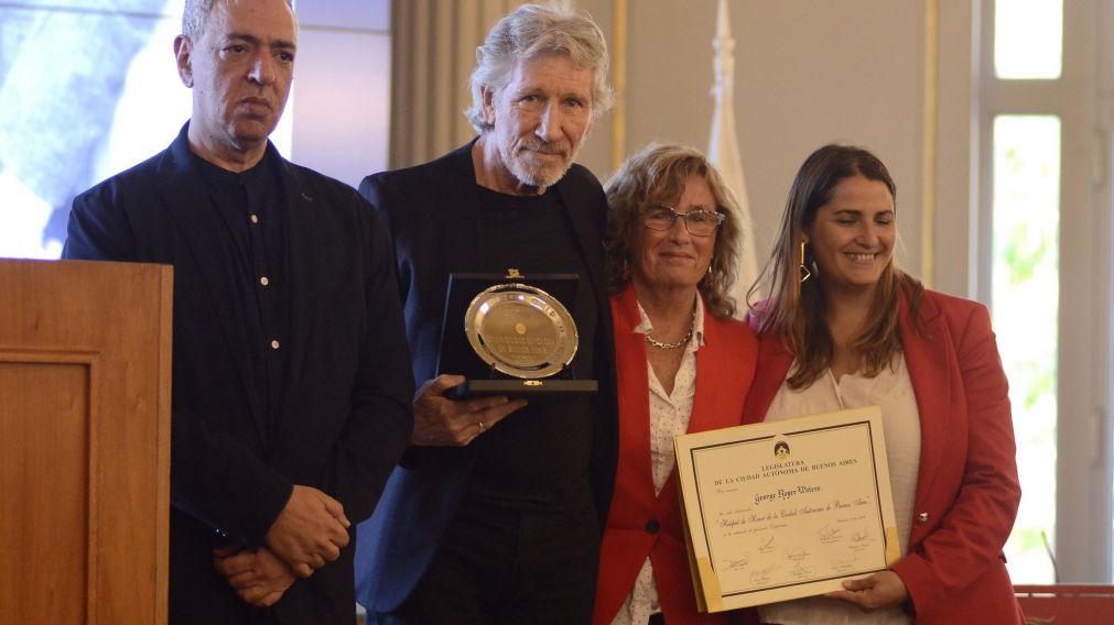 Roger Waters, distinguido en la Legislatura Porteña (EFE) (Foto: Fernando Pérez Re/