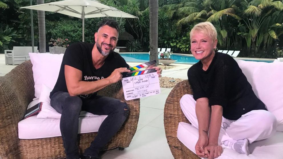 Leo Montero junto a Xuxa.
