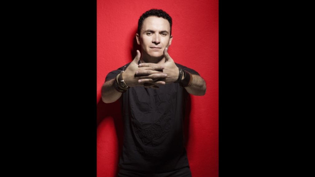 El artista toca en el Teatro Gran Rex este viernes 5.