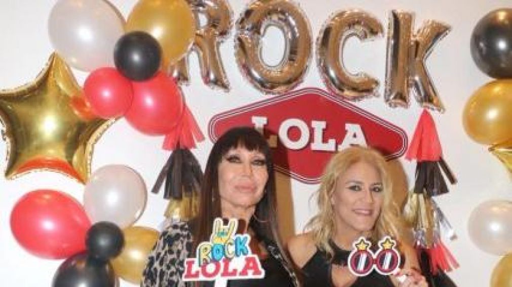La periodista hizo el baby shower de su beb� en camino, Lola