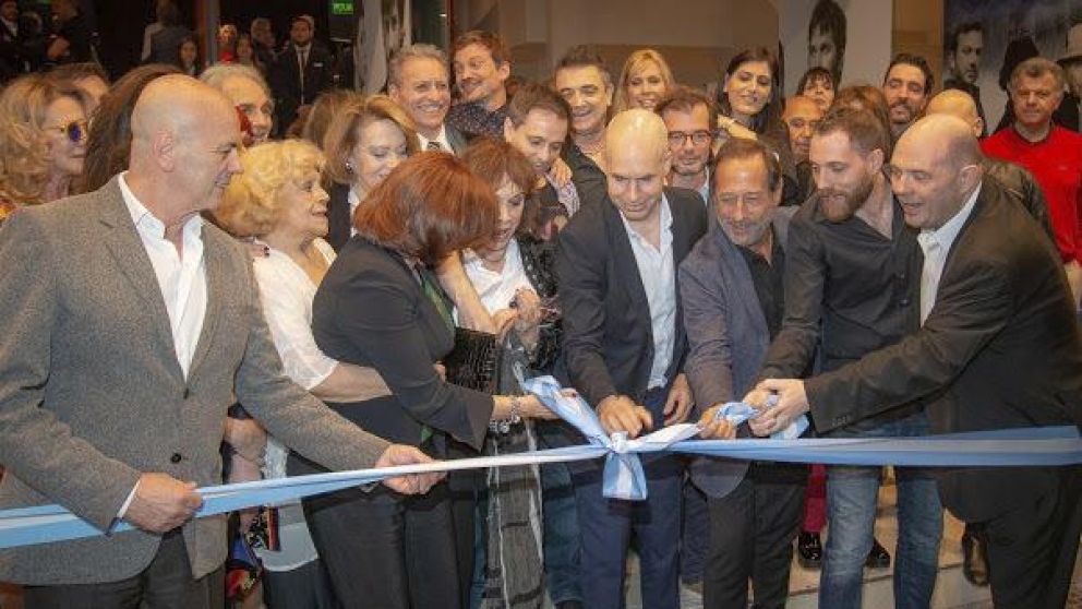 ¡Una buena para el teatro argentino!