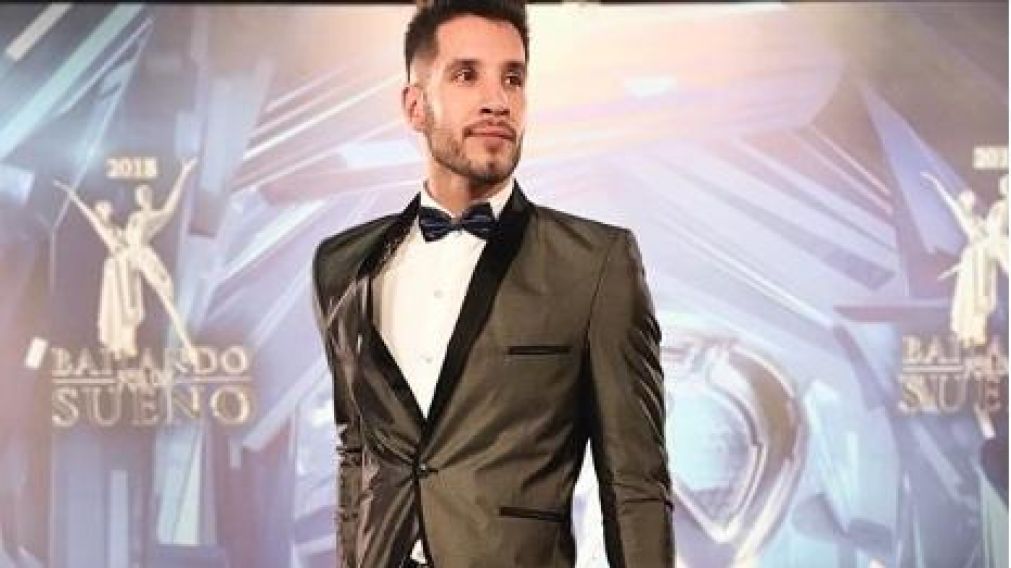 Facundo, un bailarín sin pelos en la lengua.