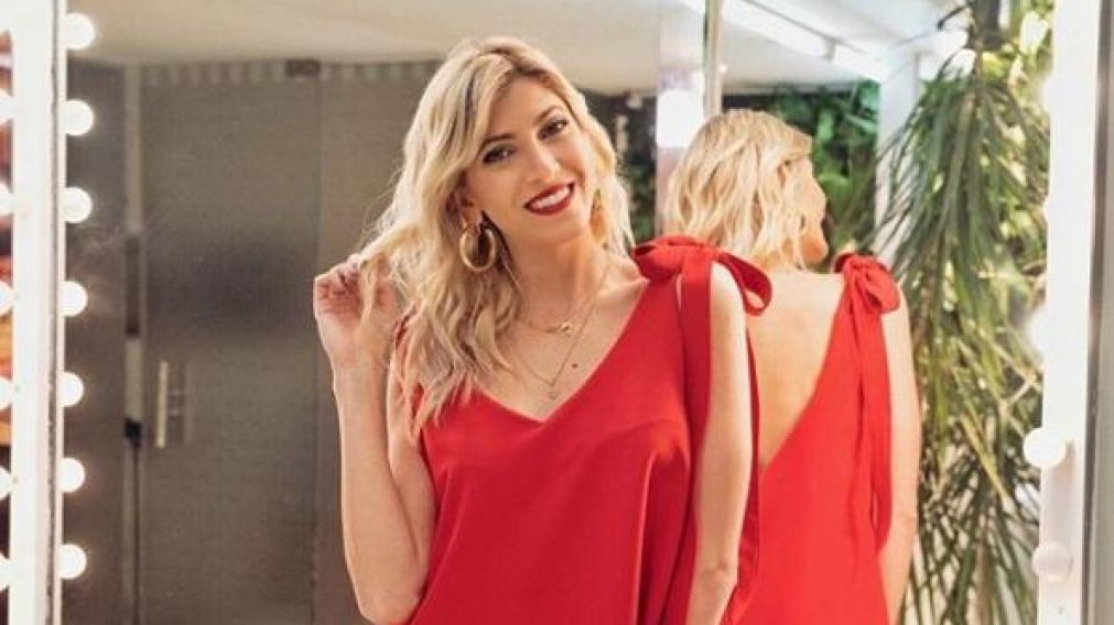 La modelo cont� el d�a que se desvisti� por completo en Grecia. 