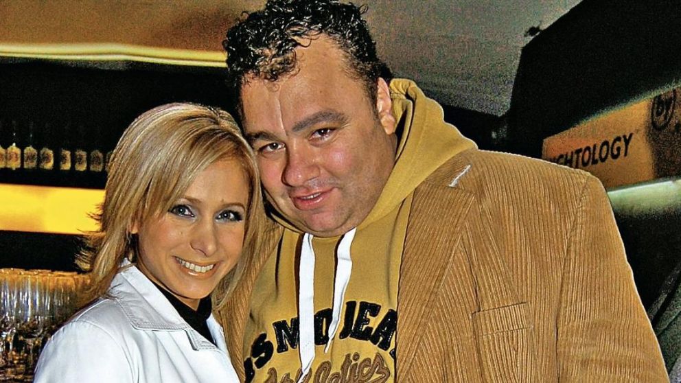 Las medidas legales del artista.