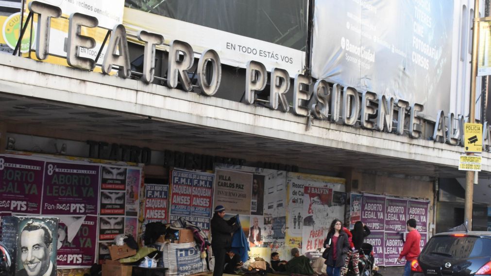 El teatro Alvear, abandonado (Diario Crónica - Pablo Villán)