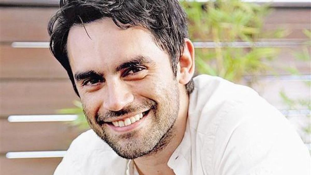 El actor contó que Cardone embalsamó a sus gatos muertos y su hijo Eloy juega con ellos